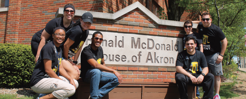 I PROMISE Moment: The Team Visits the Ronald McDonald House of Akron