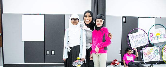 Ibtihaj Muhammad visits IPS